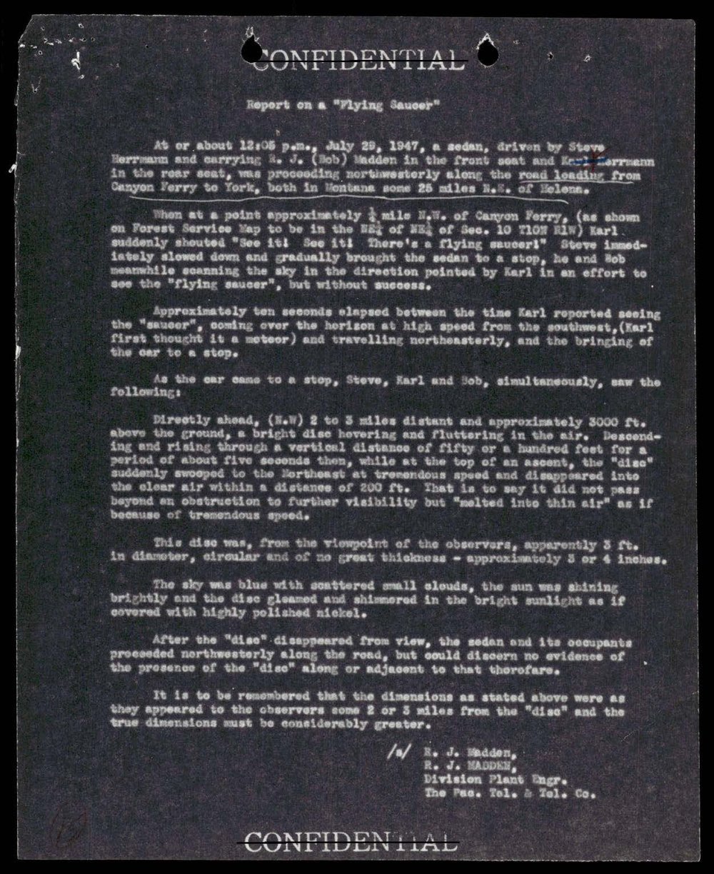 Página datilografada em cópia fotostática escura, com letras claras sobre fundo preto e carimbo CONFIDENTIAL riscado.