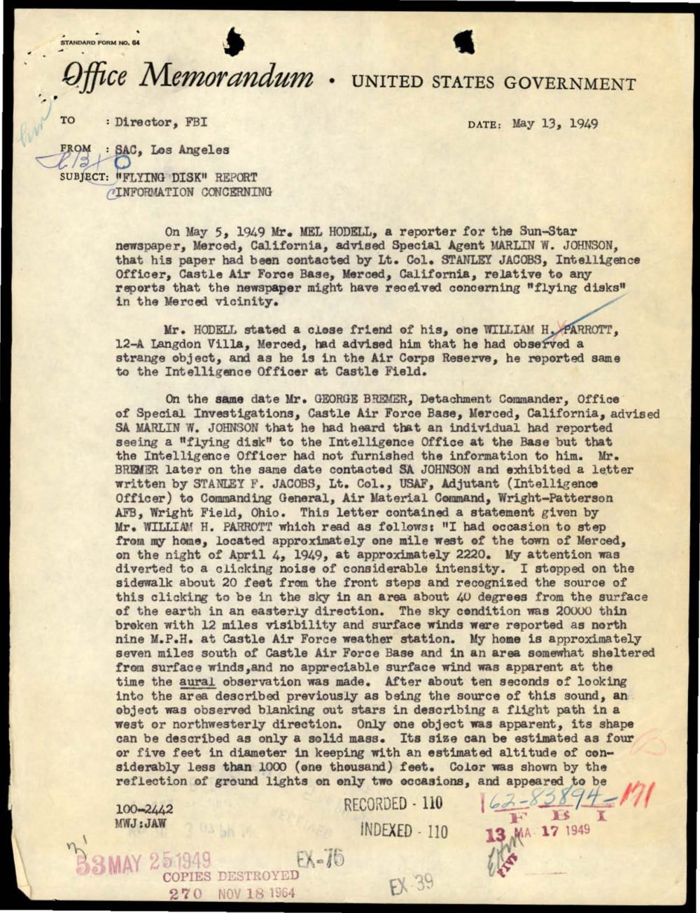 Primeira página do memorando do FBI de Los Angeles sobre o relato de um major da reserva em Merced.