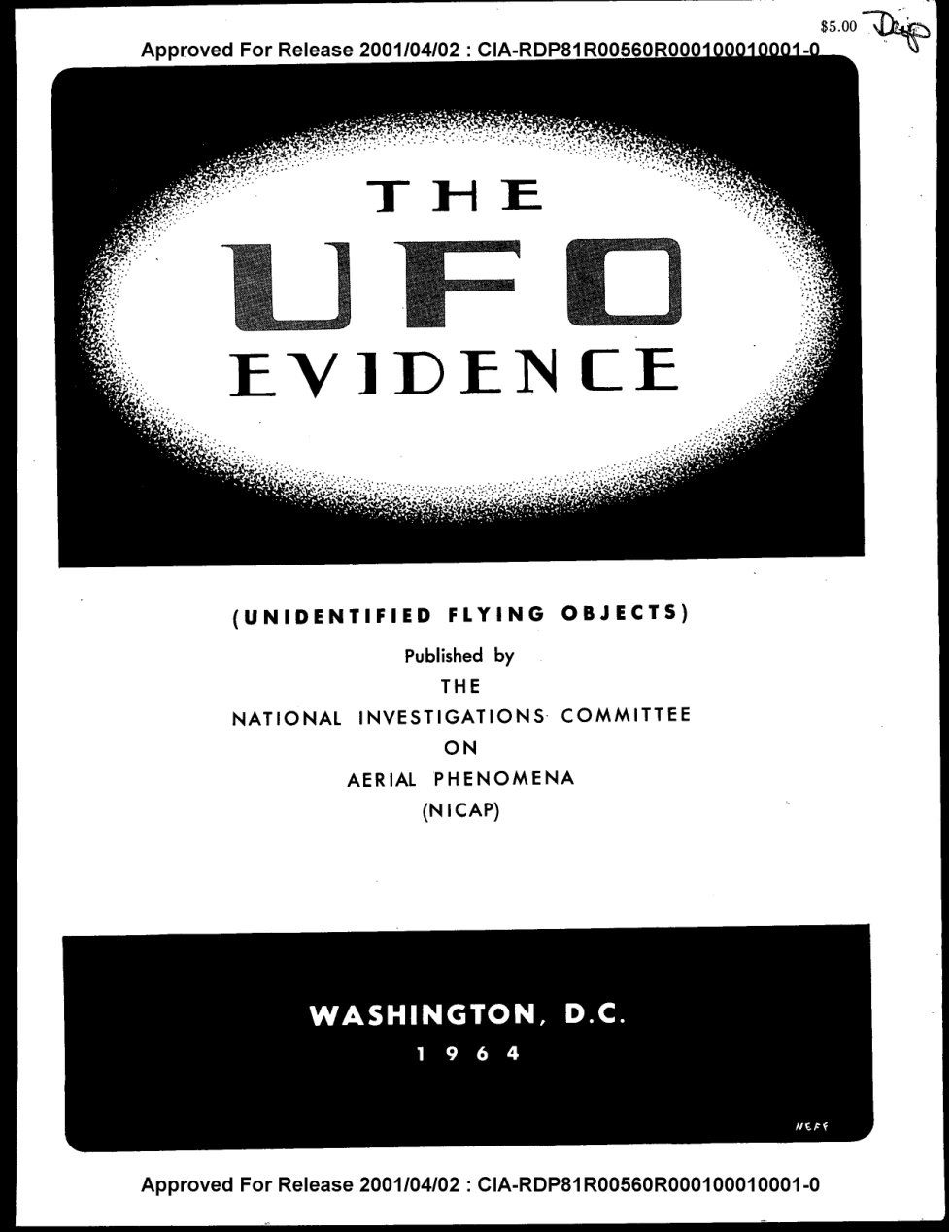 Capa preta com o título The UFO Evidence em letras grandes dentro de uma elipse clara, e o carimbo Approved For Release 2001/04/02 no alto e no pé.