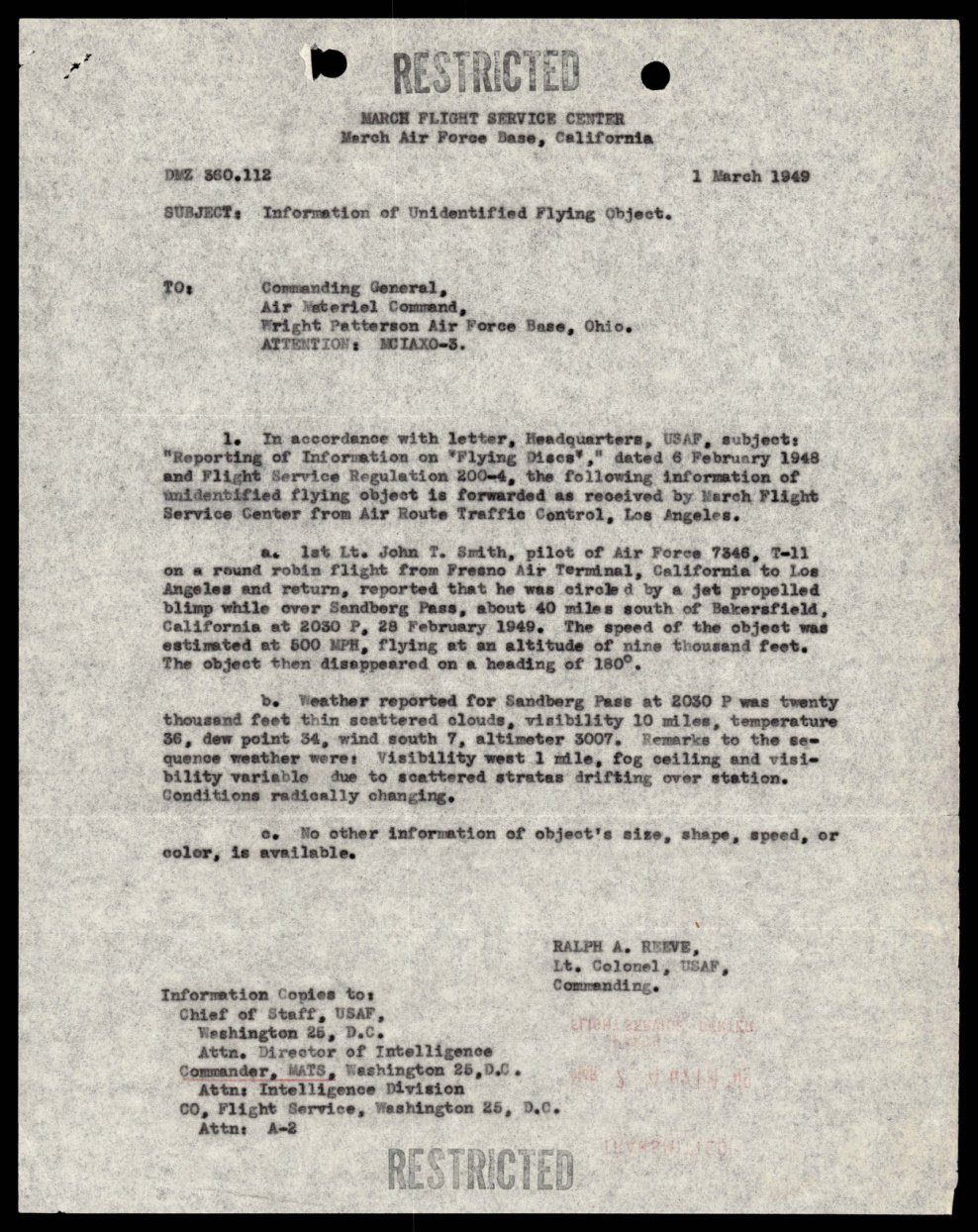 Carta datilografada com carimbo RESTRICTED descrevendo o objeto visto pelo piloto perto de Sandberg Pass.