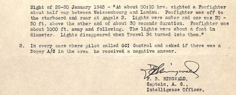 Recorte de folha datilografada: Night of 29-30 January 1945, At about 00:10 hrs. sighted a Foofighter about half way between Weissembourg and Landau; parágrafo 2 e assinatura F. B. Ringwald.